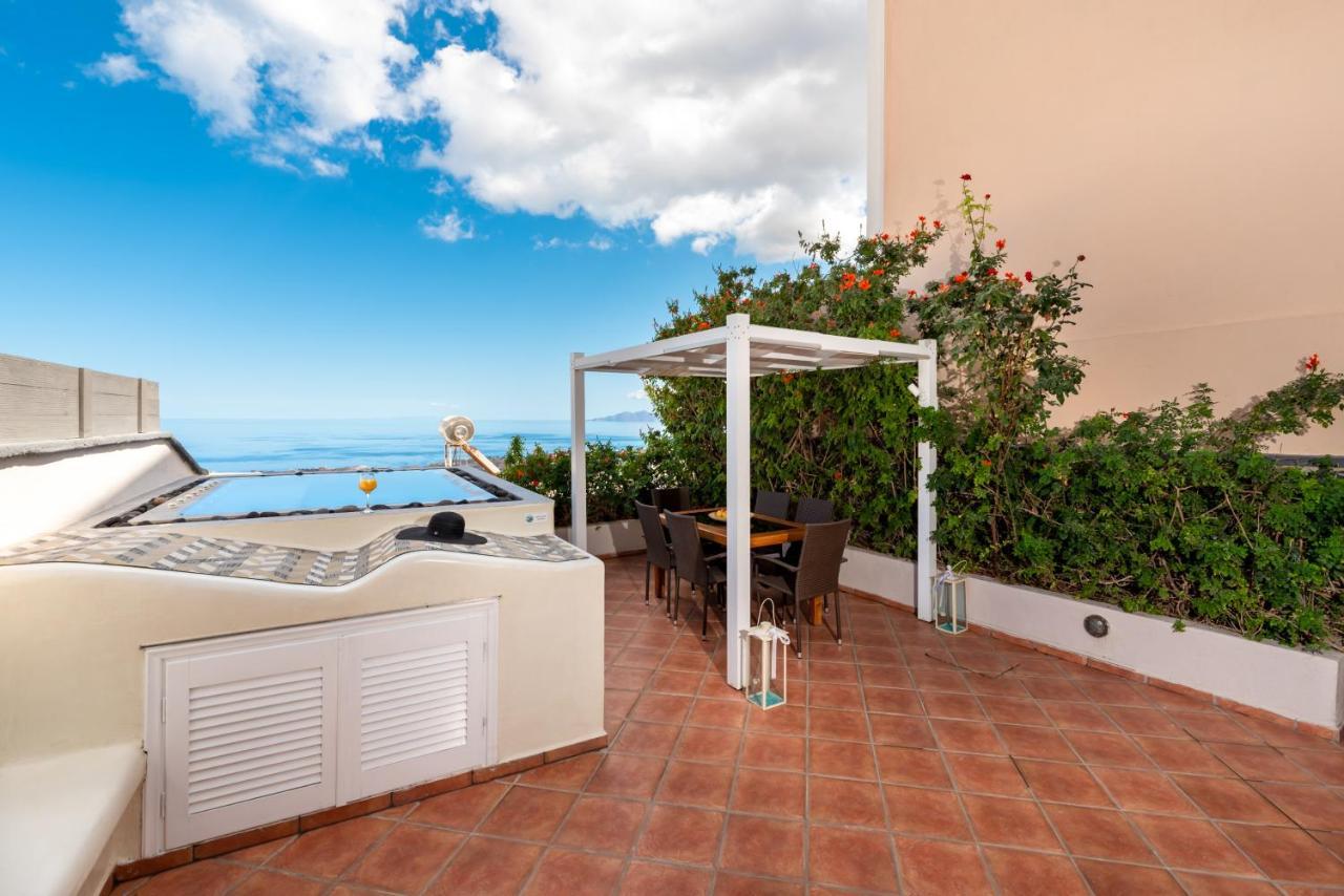 Villa By Hotel Thira Fíra Kültér fotó