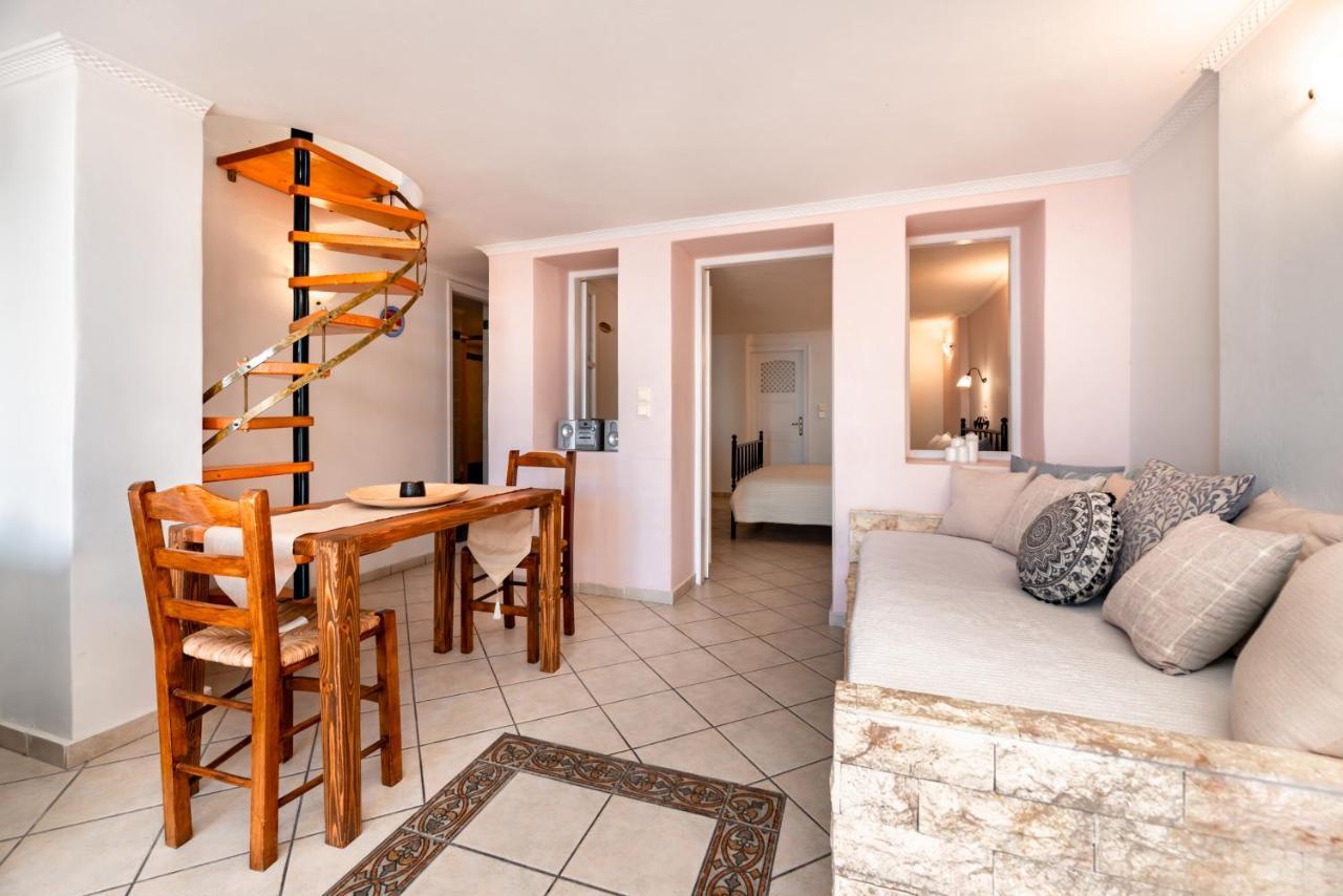 Villa By Hotel Thira Fíra Kültér fotó