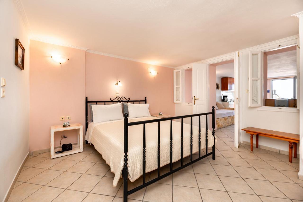 Villa By Hotel Thira Fíra Kültér fotó