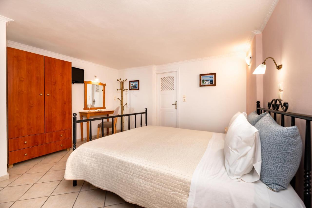 Villa By Hotel Thira Fíra Kültér fotó