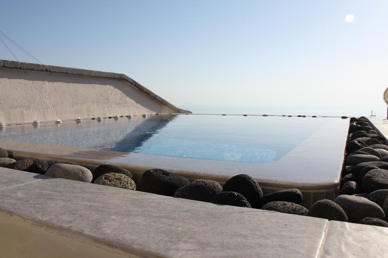 Villa By Hotel Thira Fíra Kültér fotó